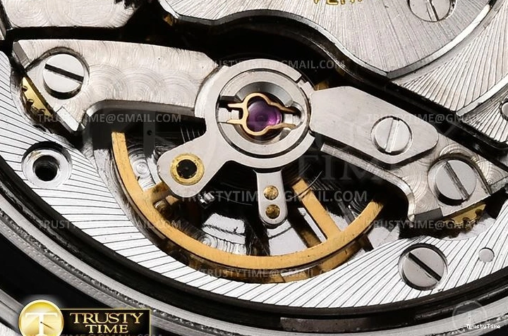 0325 ROLYM181 – YachtMaster Unique 1077